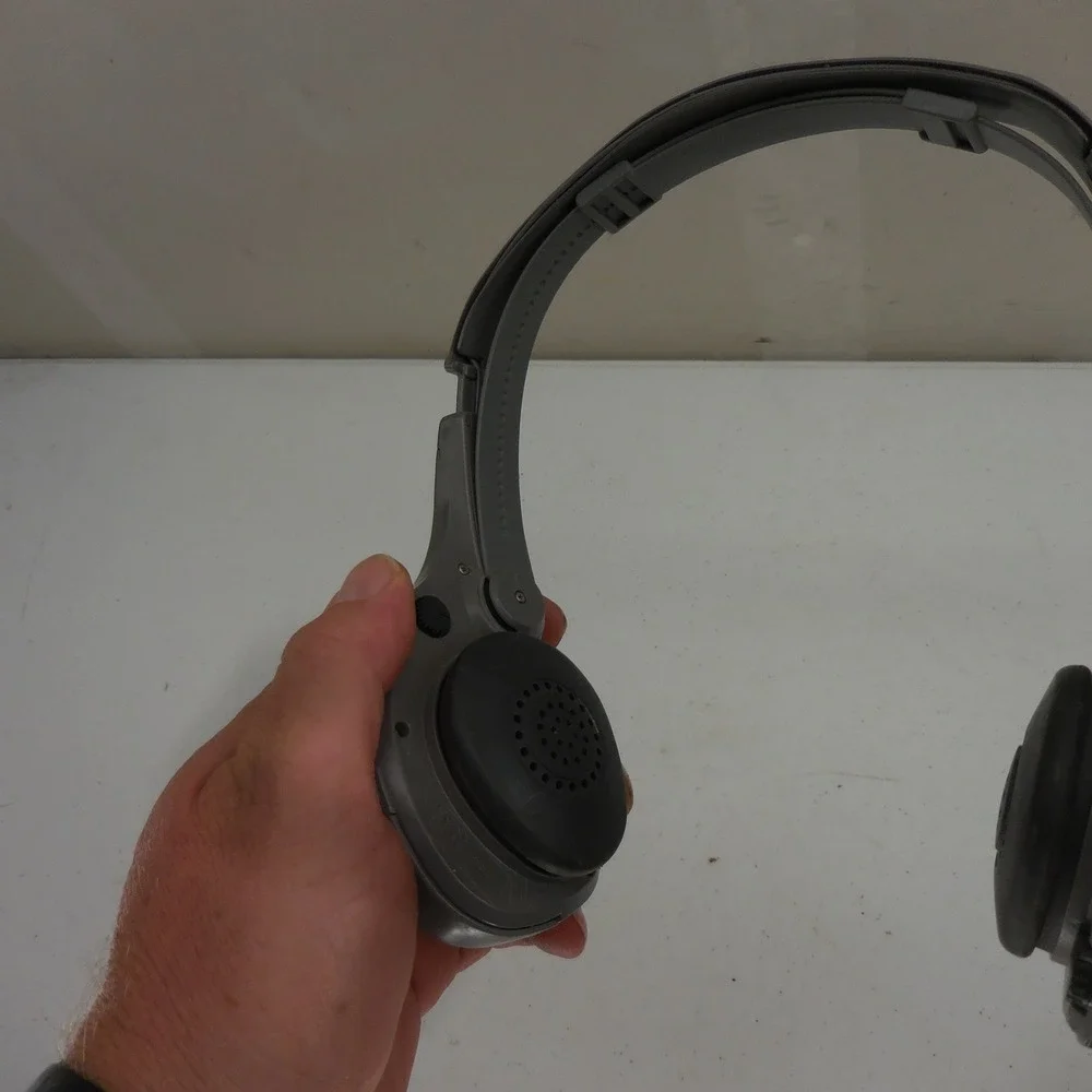 Sony Sports Walkman SRF-HM55 FM AM Radio Headphones Grey Yellow Vintage Tested